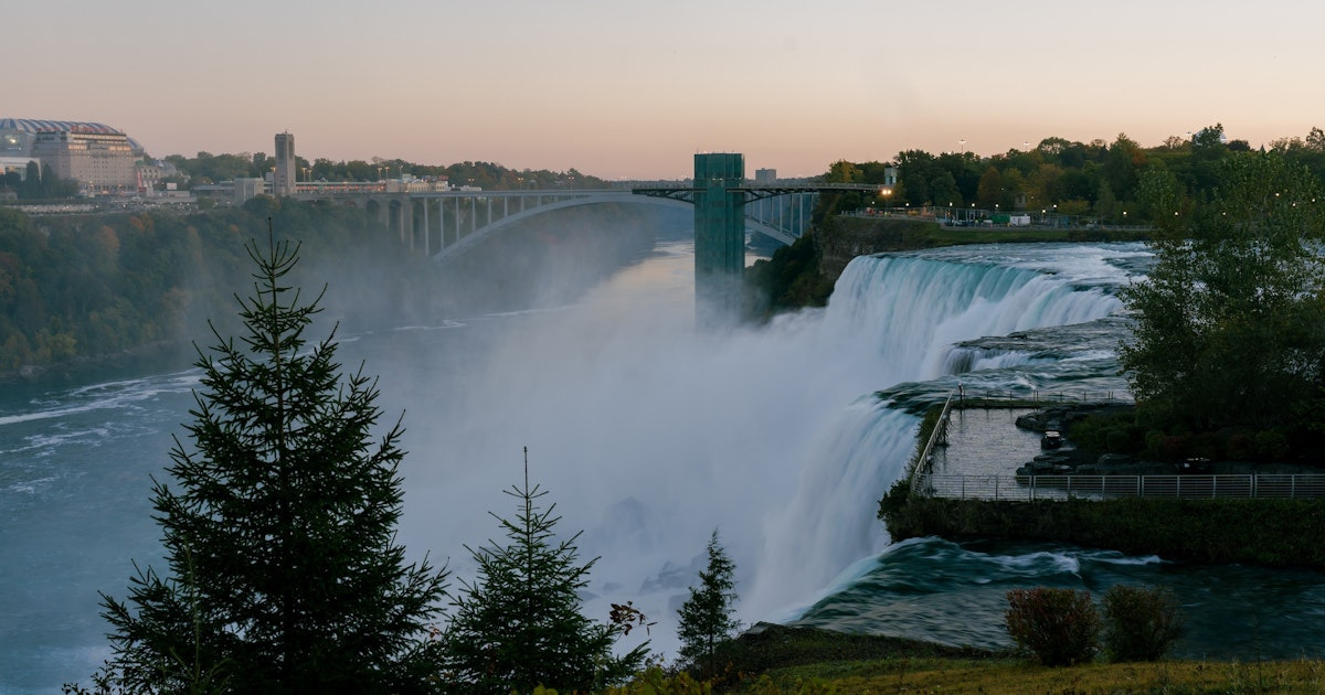 흔히-말하는-3대폭포중-가장-멋있는-폭포는?-8-이미지
