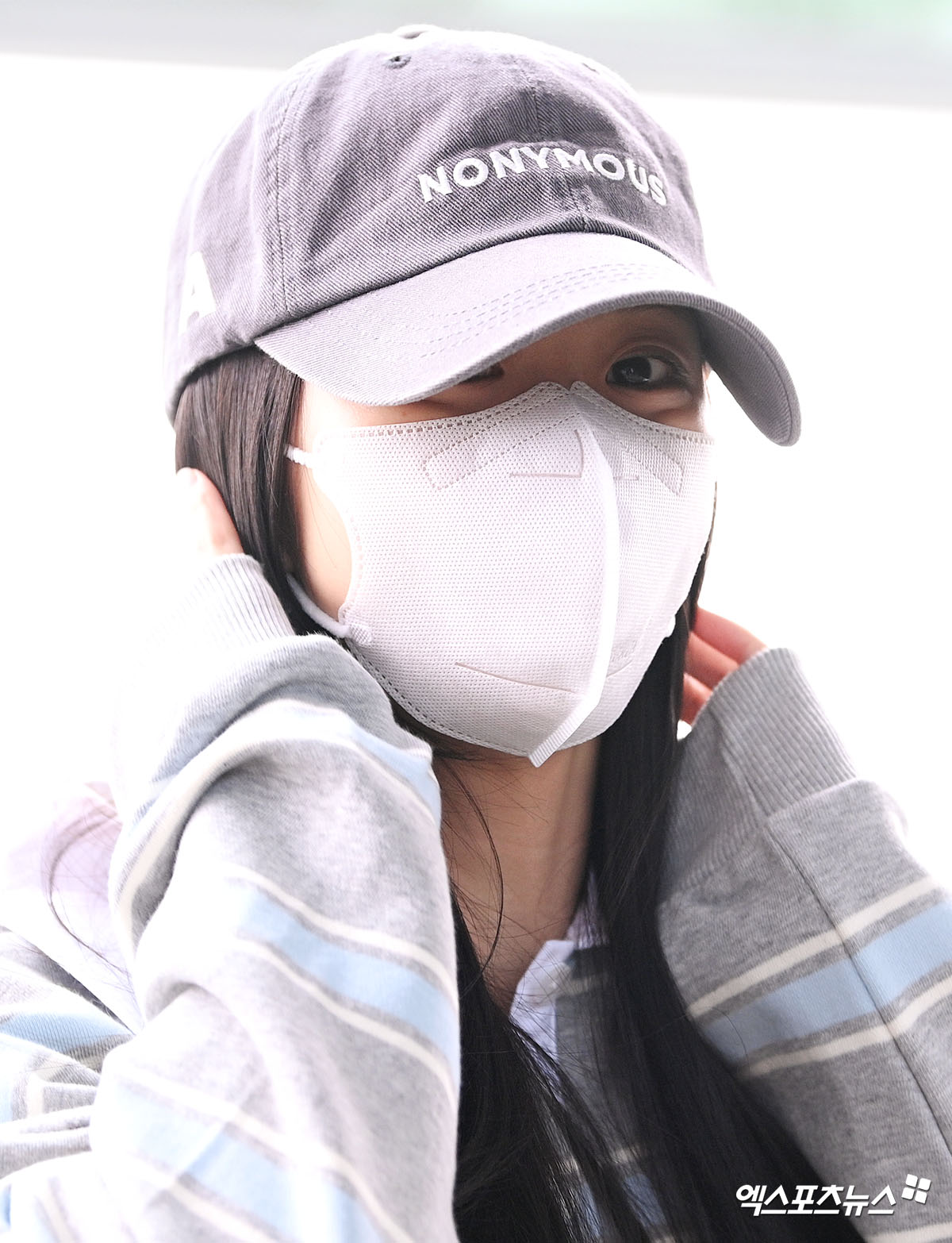 파리로-출국하는-블랙핑크-지수-21-이미지