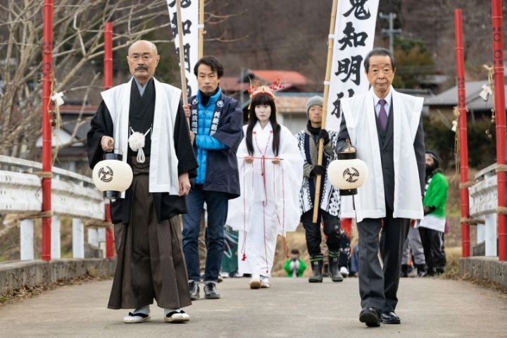 일드추천-'우즈카와-마을사건'-3-이미지