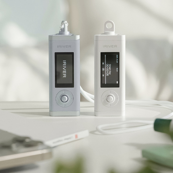 최근에-출시된-아이리버-레트로-감성-블루투스-mp3-0-이미지