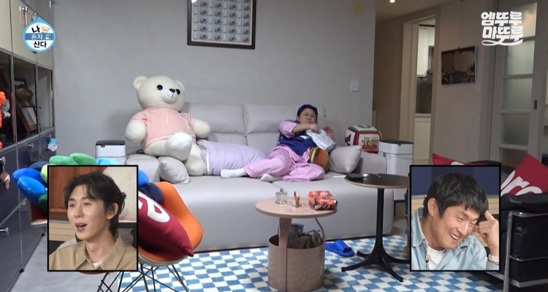 [나혼자산다]-김신영-집-거실-쓰레기통-위치ㅋㅋㅋ-8-이미지