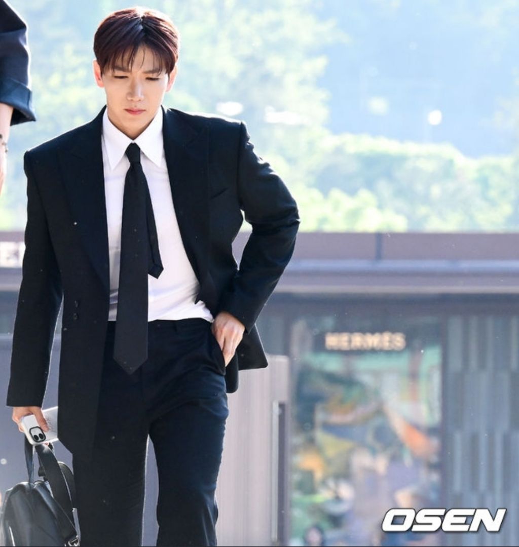 오늘자-옥택연-결혼식에-참석하는-2PM-5-이미지