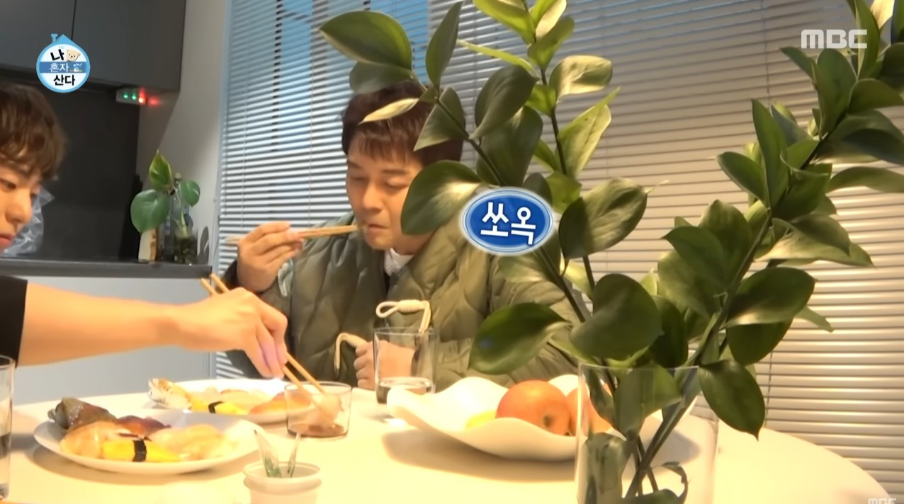 [나혼자산다]-전현무가-박천휴-집에서-초밥을-먹을-때-간장도-찍어-먹지-못한-이유-5-이미지