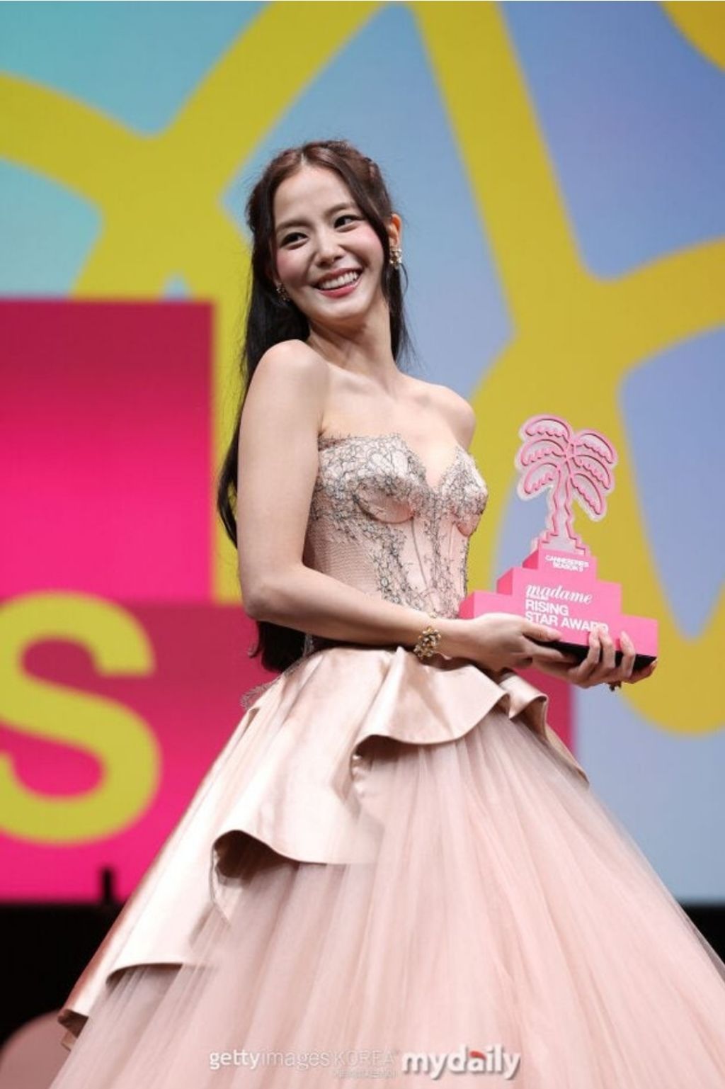 국위선양중인-블랙핑크-제니와-지수-12-이미지