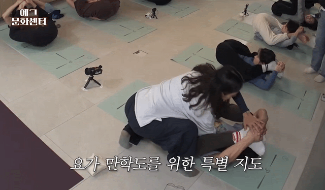 최근-이효리-만나서-요가재능-발견한-나영석pd-20-이미지