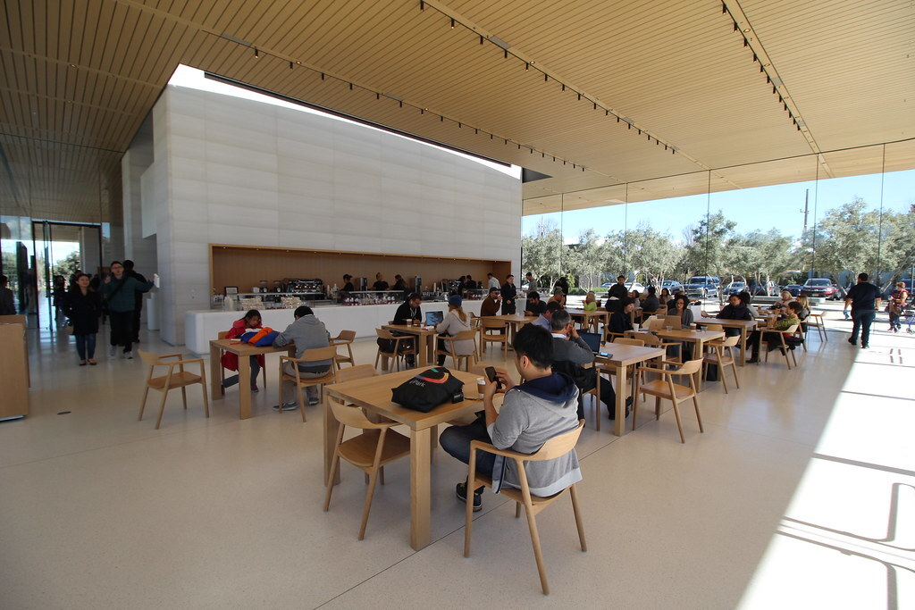 시카고-애플스토어-vs-캘리포니아-애플스토어-27-이미지