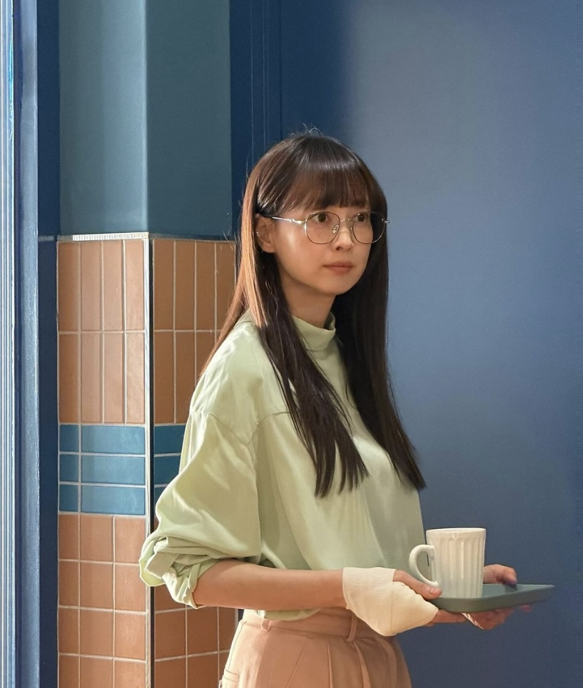 드라마-아너-속-42살의-스타일링-👩🏻‍⚖️👩🏻‍⚖️👩🏻‍⚖️-(정은채-이나영-이청아)-5-이미지