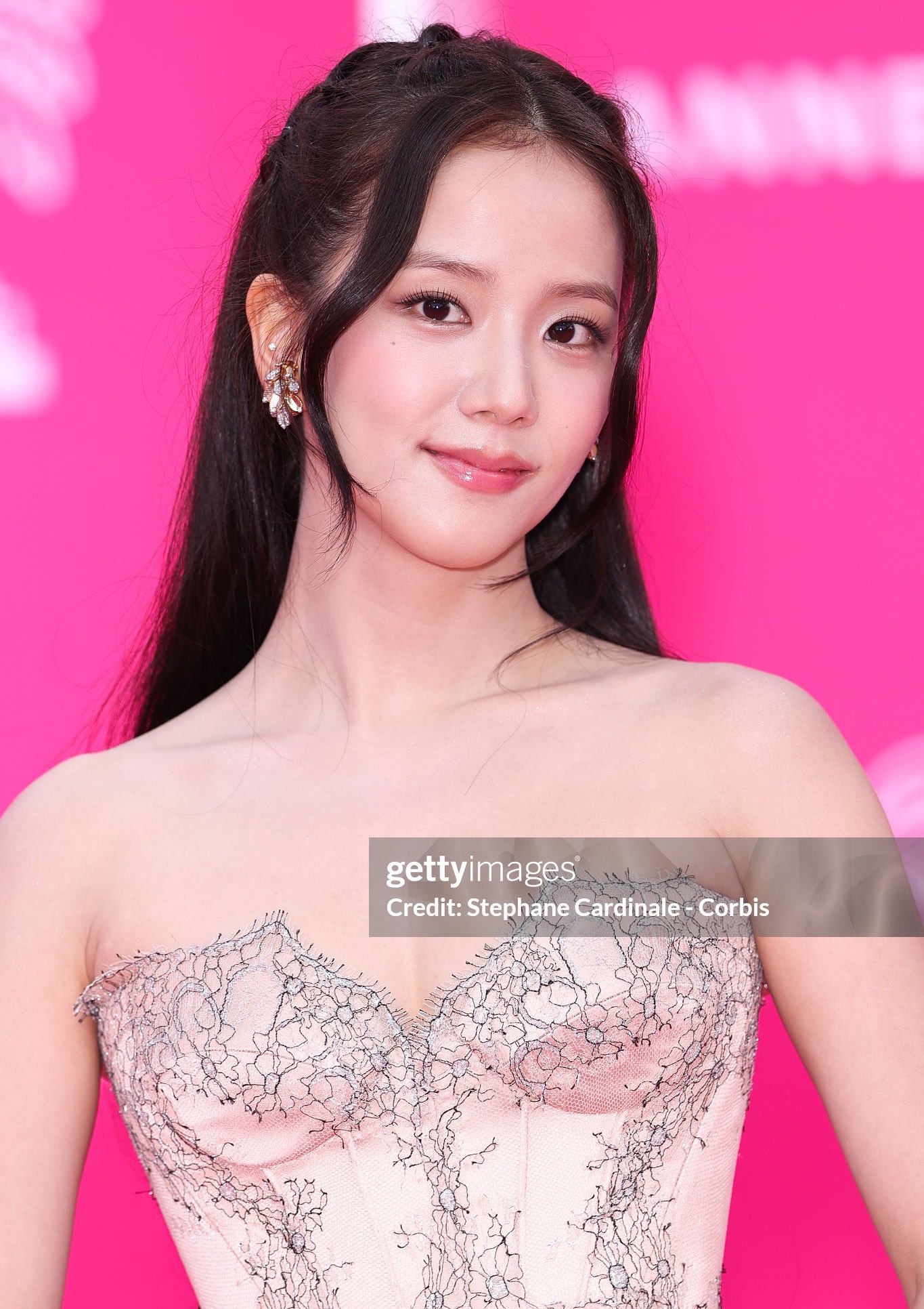 오늘자-미스소희-드레스-입은-지수-4-이미지