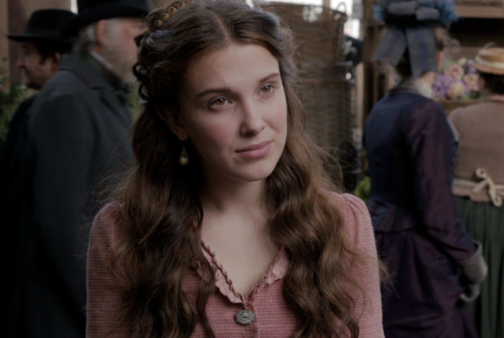 넷플릭스-＜에놀라-홈즈-3＞-7월-1일-공개-예정.X-2-이미지