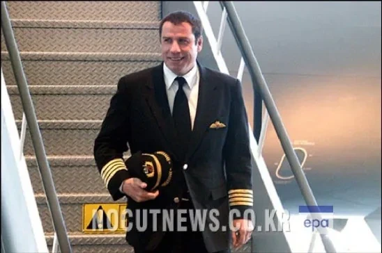 집에-활주로가-있는-헐리웃-배우-10-이미지