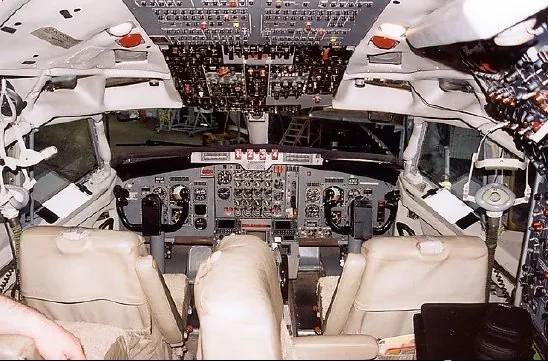 집에-활주로가-있는-헐리웃-배우-8-이미지