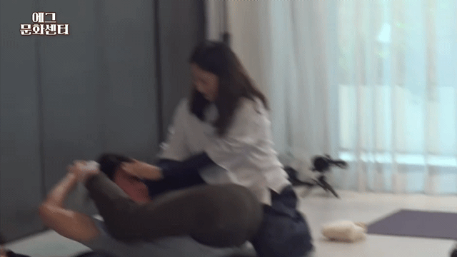 최근-이효리-만나서-요가재능-발견한-나영석pd-21-이미지