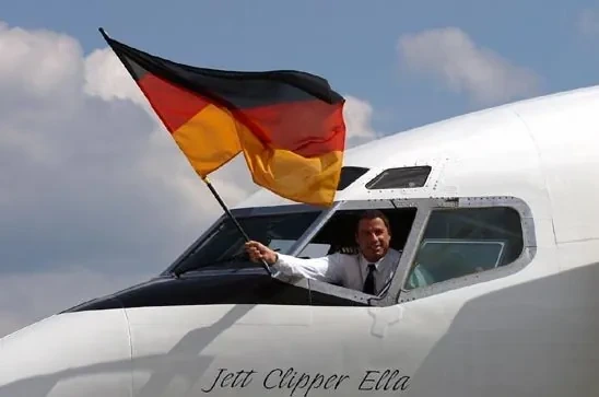 집에-활주로가-있는-헐리웃-배우-12-이미지