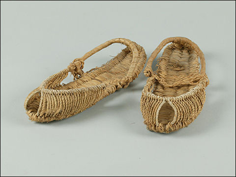 요즘-인기-엄청-많이-식은듯한-신발,샌들..jpg-1-이미지