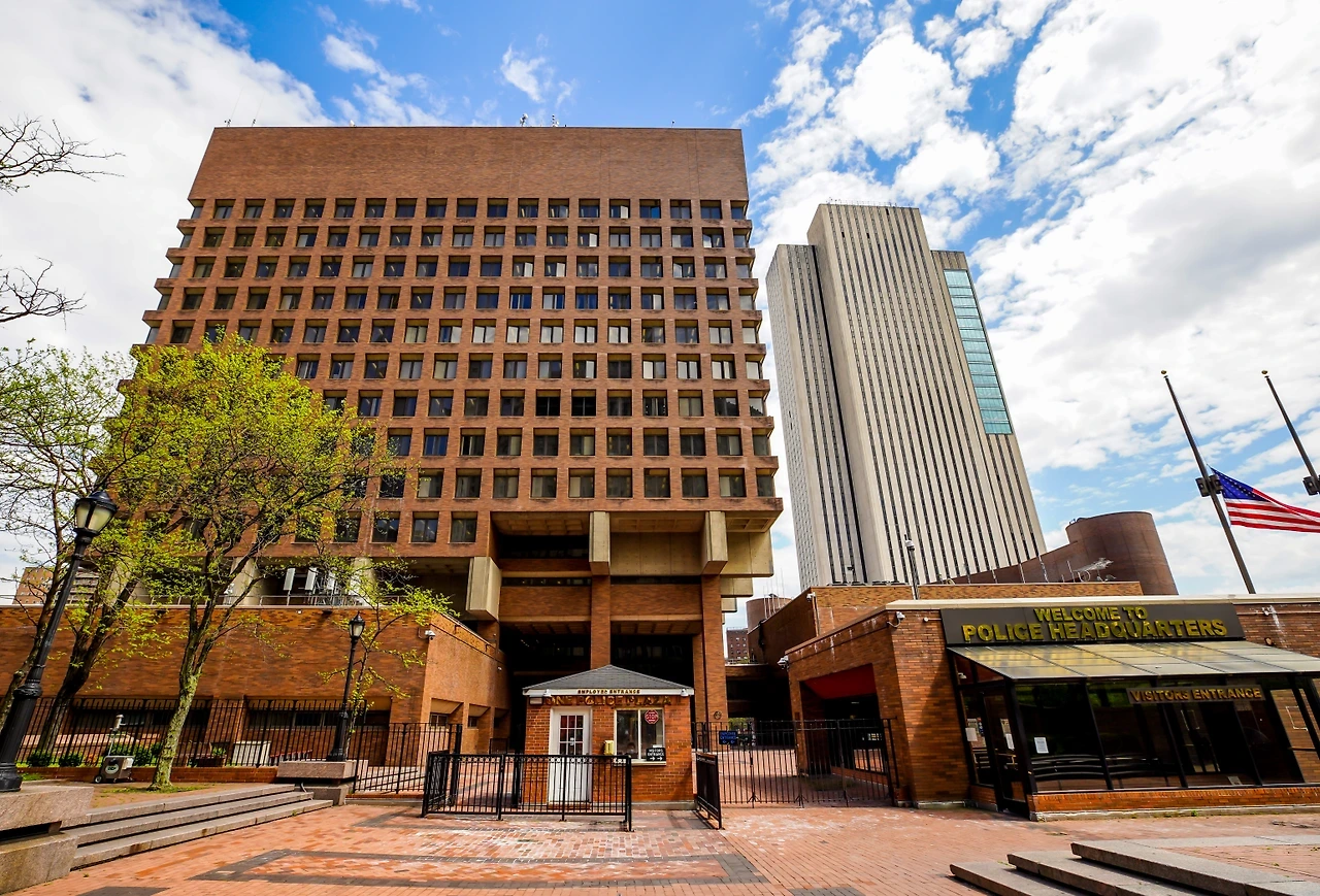 말로만듣던-NYPD-본청-건물-0-이미지