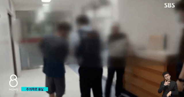 "제발-좀-진짜"-의료진-호소…"세계-유일,-한국만-있어요"-10-이미지