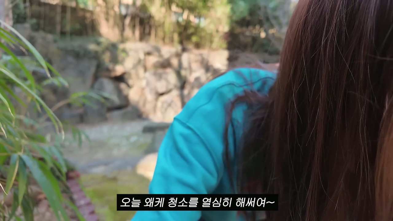 ???-:-브이로그를-으뜨그-쯔그라는-그으-즈금.......-8-이미지