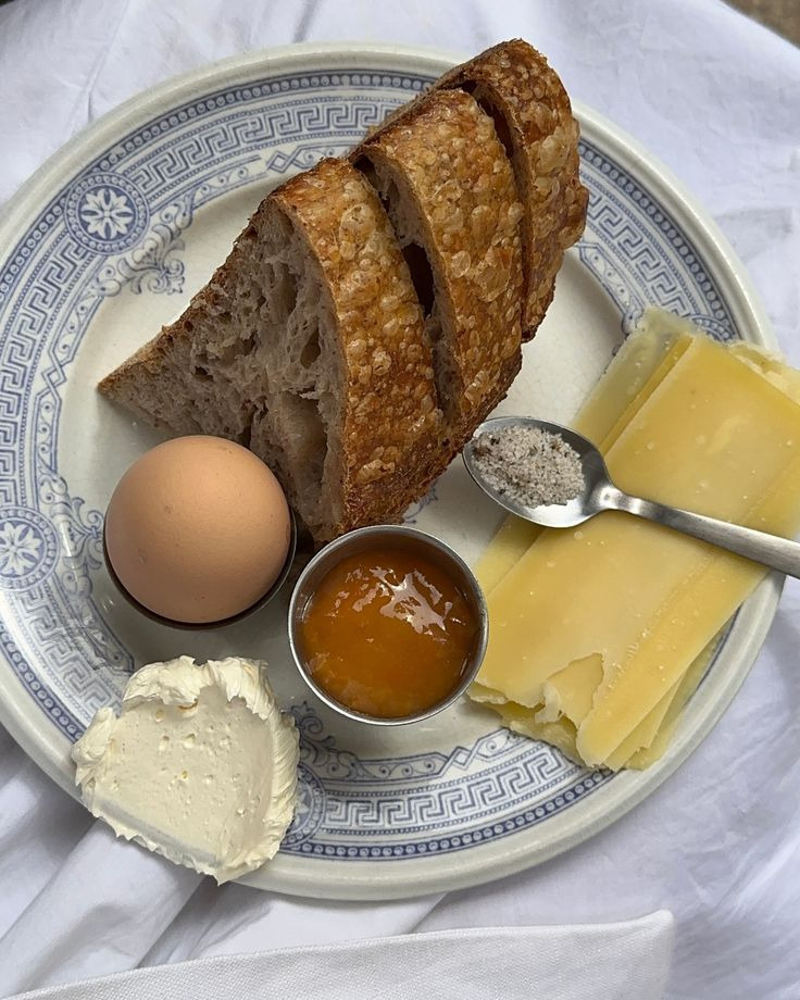 덴마크식-아침-식사-3-이미지