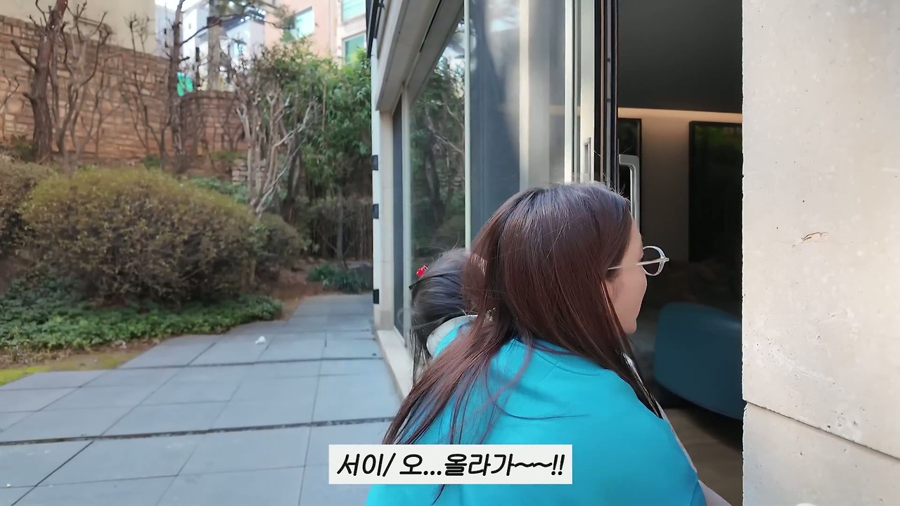 ???-:-브이로그를-으뜨그-쯔그라는-그으-즈금.......-28-이미지