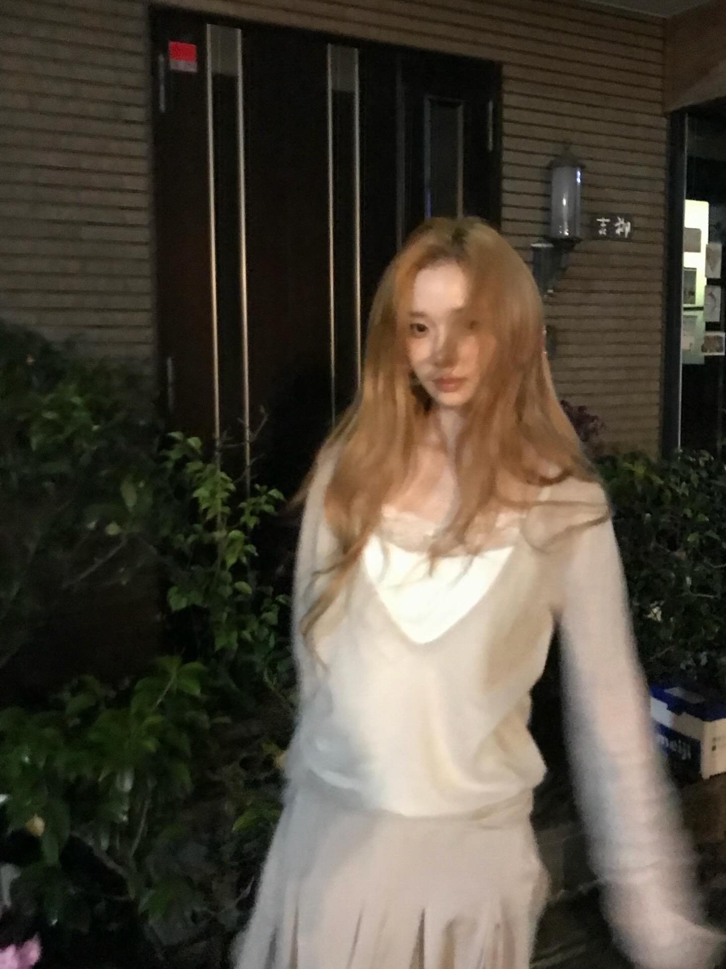 금발로-돌아온-에서파-윈터-근황.jpg-0-이미지