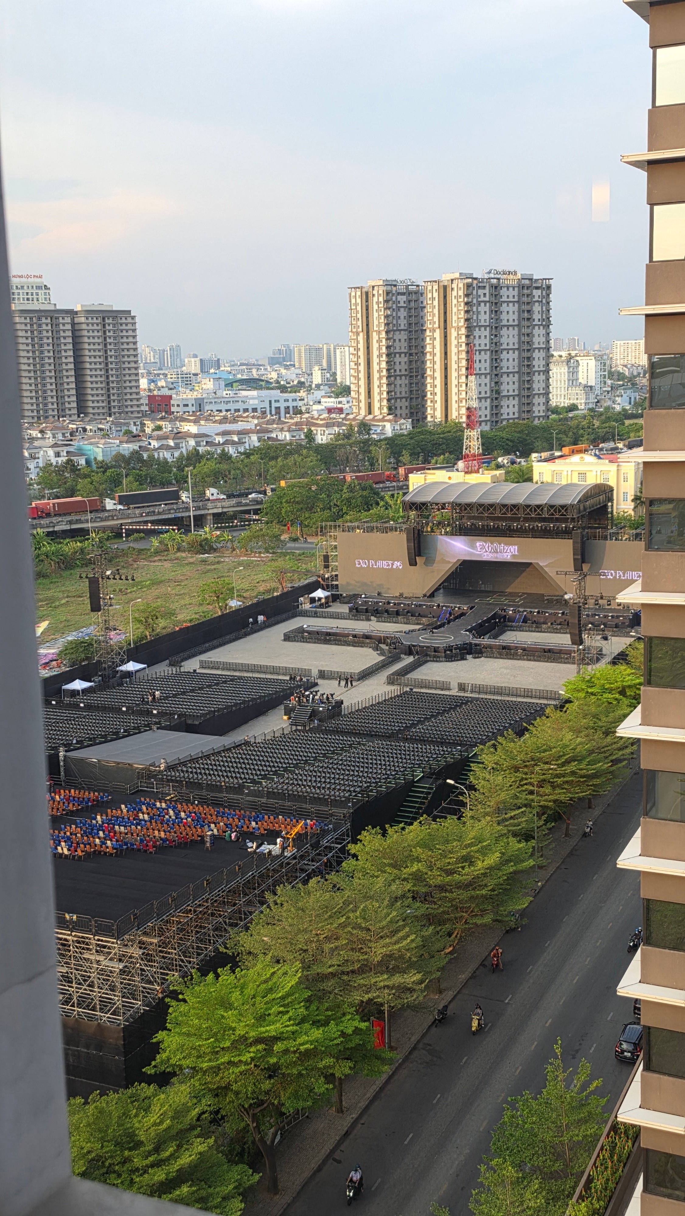 호텔에서-명당뷰-받았다는-엑소팬-3-이미지