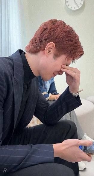 아내의-성형수술에-눈물흘리는-남편.jpgif-4-이미지