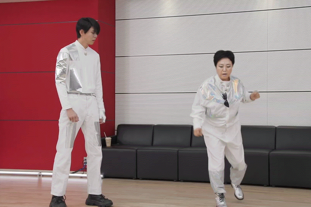 장우영한테-홍진경이랑-김숙이-춤-배우는데-개웃김ㅋㅋㅋㅋㅋㅋㅋㅋㅋ-30-이미지