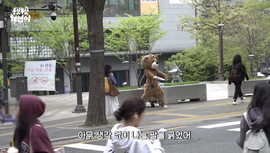 직접-컴백-홍보-뛰는-아이돌-11-이미지