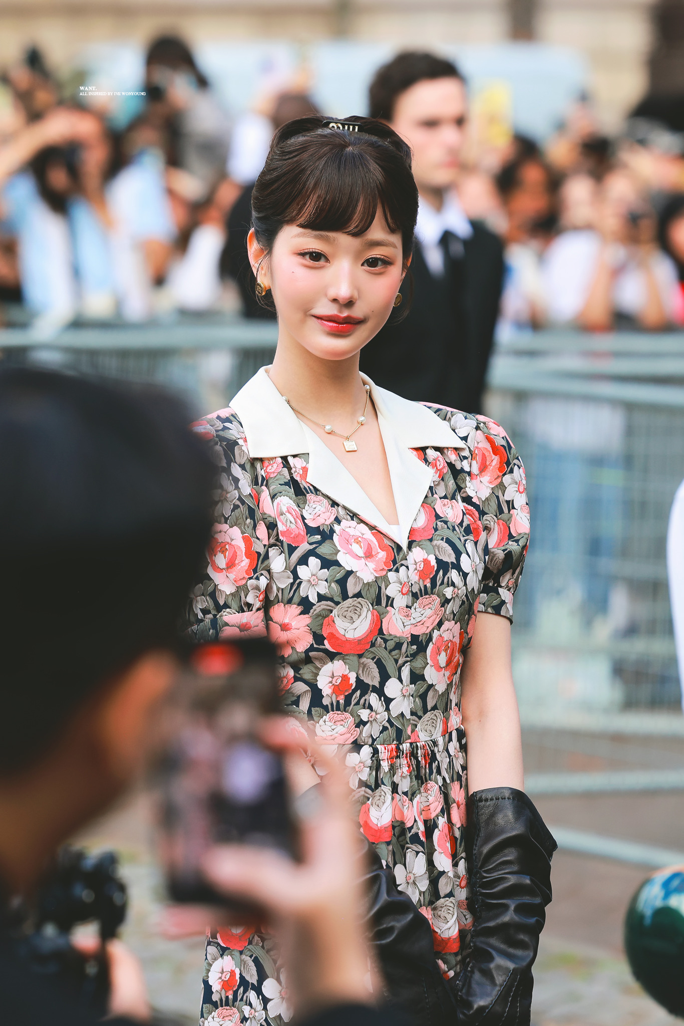 장원영과-악마를-프라다를-입는다-2-인터뷰하다가-앤-해서웨이가-순간-정색한-이유-ㅋㅋㅋ-15-이미지