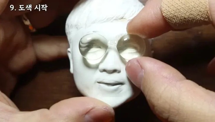 前-충주맨-김선태-피규어-키링-만든-사람-11-이미지