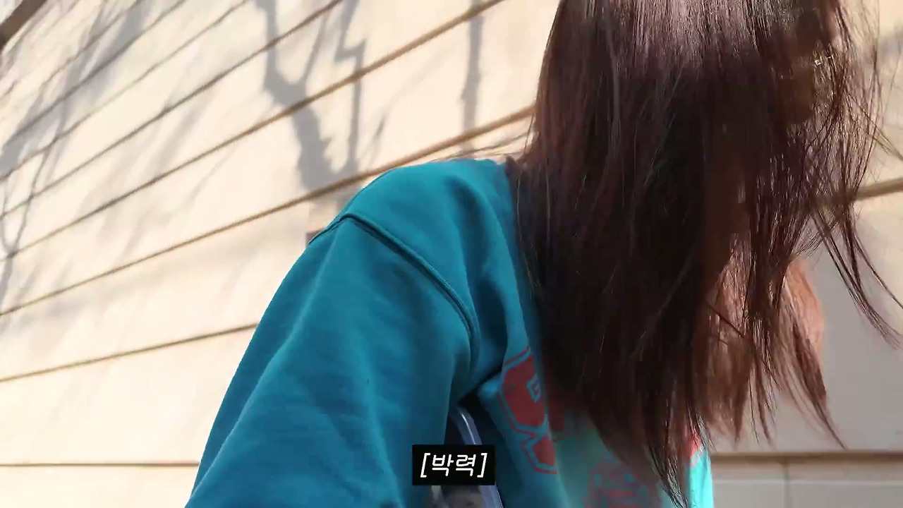 ???-:-브이로그를-으뜨그-쯔그라는-그으-즈금.......-15-이미지