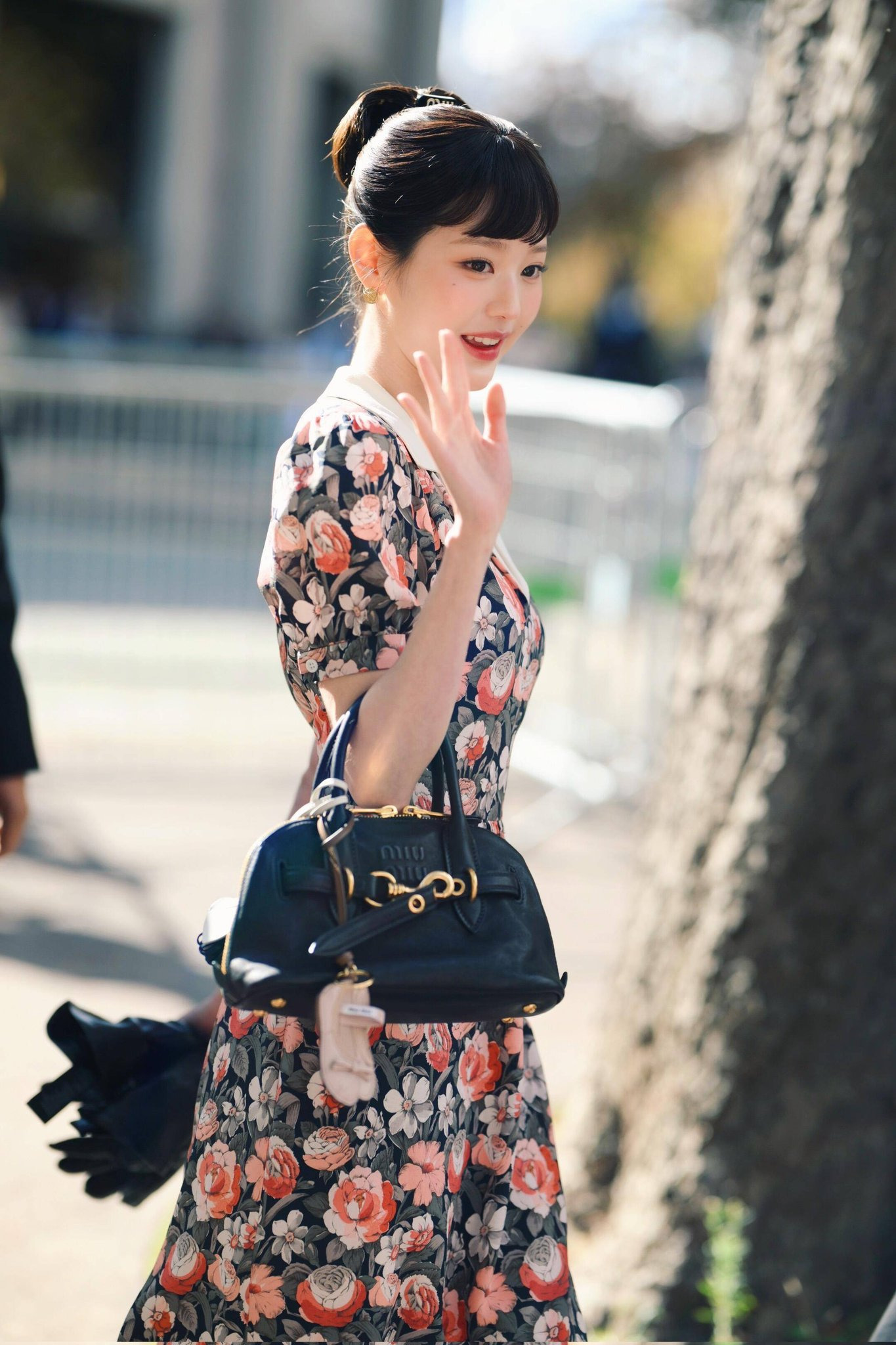 장원영과-악마를-프라다를-입는다-2-인터뷰하다가-앤-해서웨이가-순간-정색한-이유-ㅋㅋㅋ-14-이미지