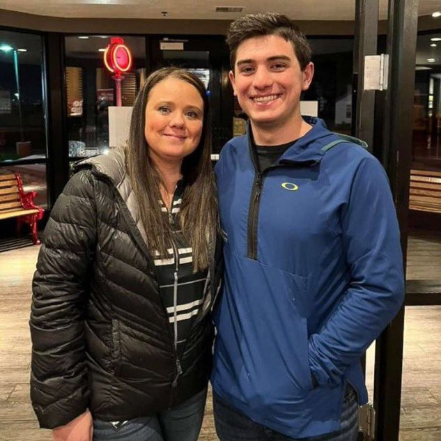 한-여성이-15살에-출산후-입양-보냈던-아들과-20년만에-재회한-후-알게된-놀라운-진실-1-이미지