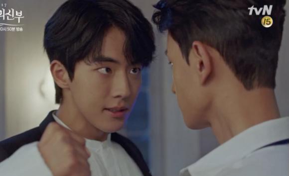 도대체-'눈빛연기'가-뭔데?의-적절한-예시-5-이미지