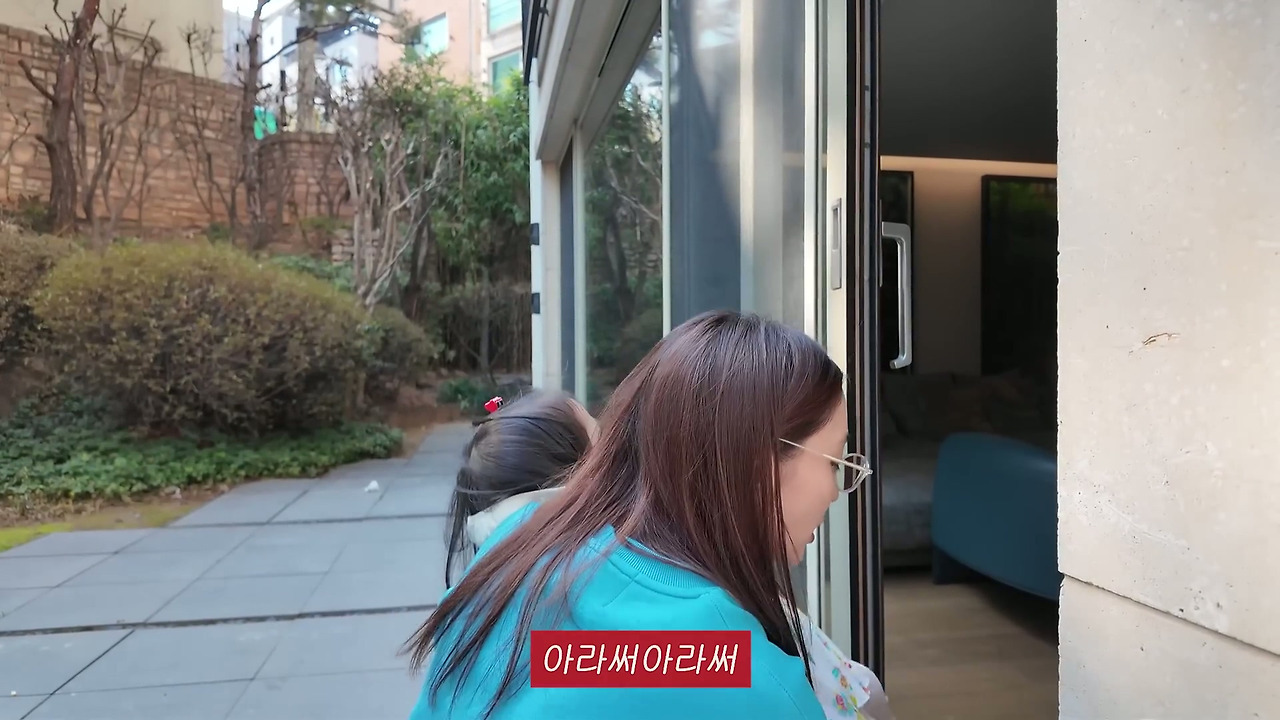 ???-:-브이로그를-으뜨그-쯔그라는-그으-즈금.......-27-이미지