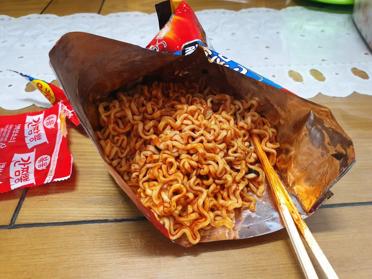 호불호-갈리는-라면-3-이미지