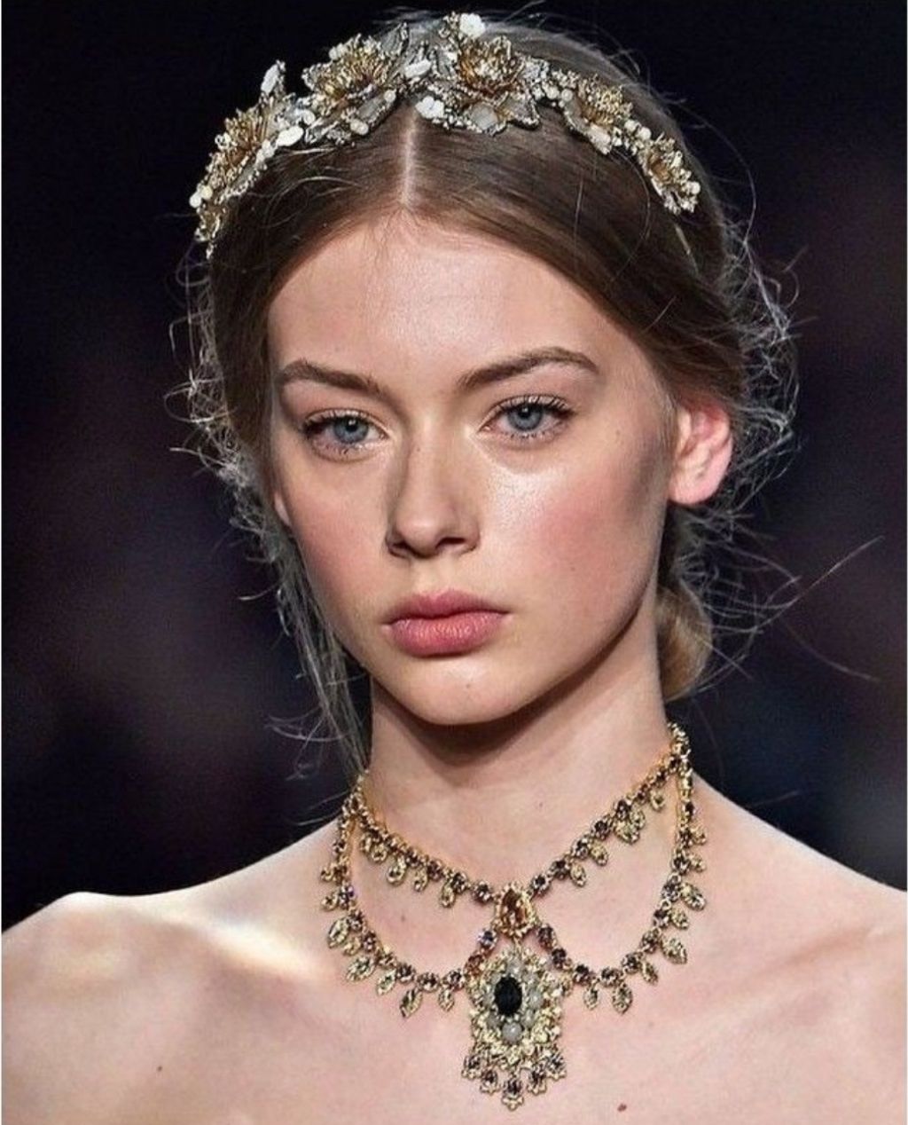 너무-예뻐서-샤넬이-독점-계약한-97년생-모델-2-이미지