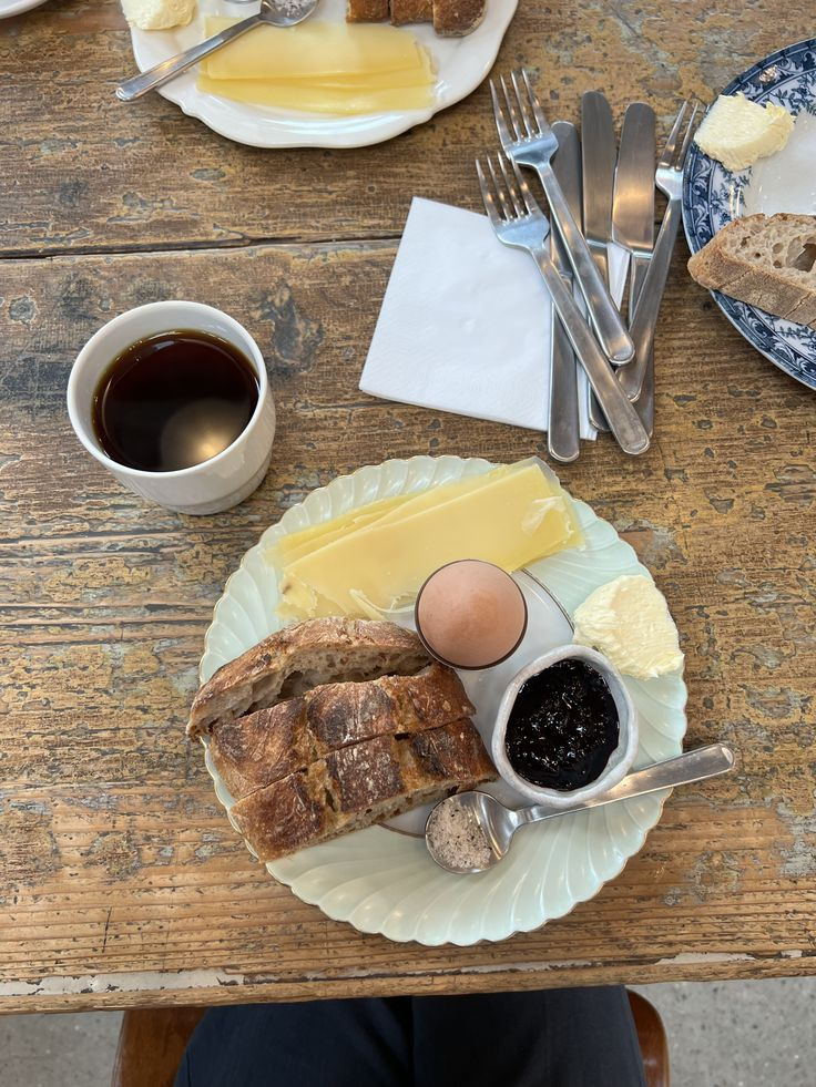 덴마크식-아침-식사-0-이미지