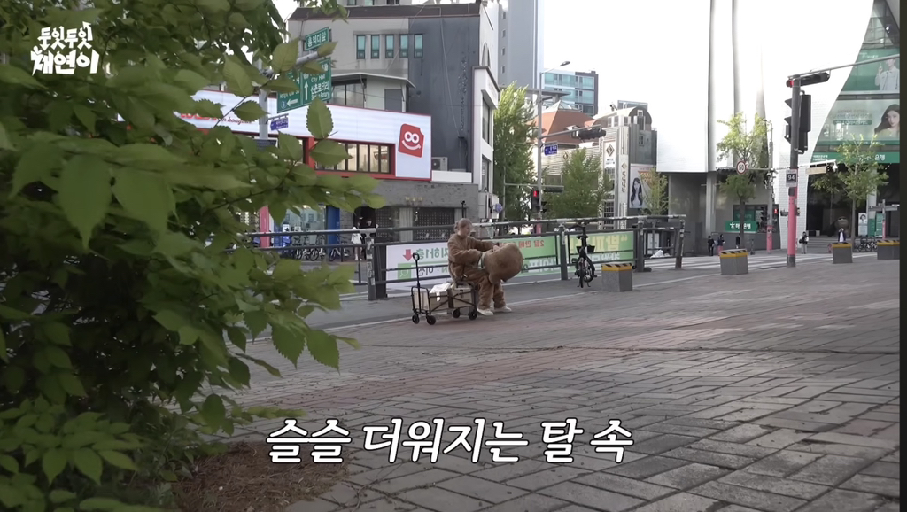 직접-컴백-홍보-뛰는-아이돌-13-이미지