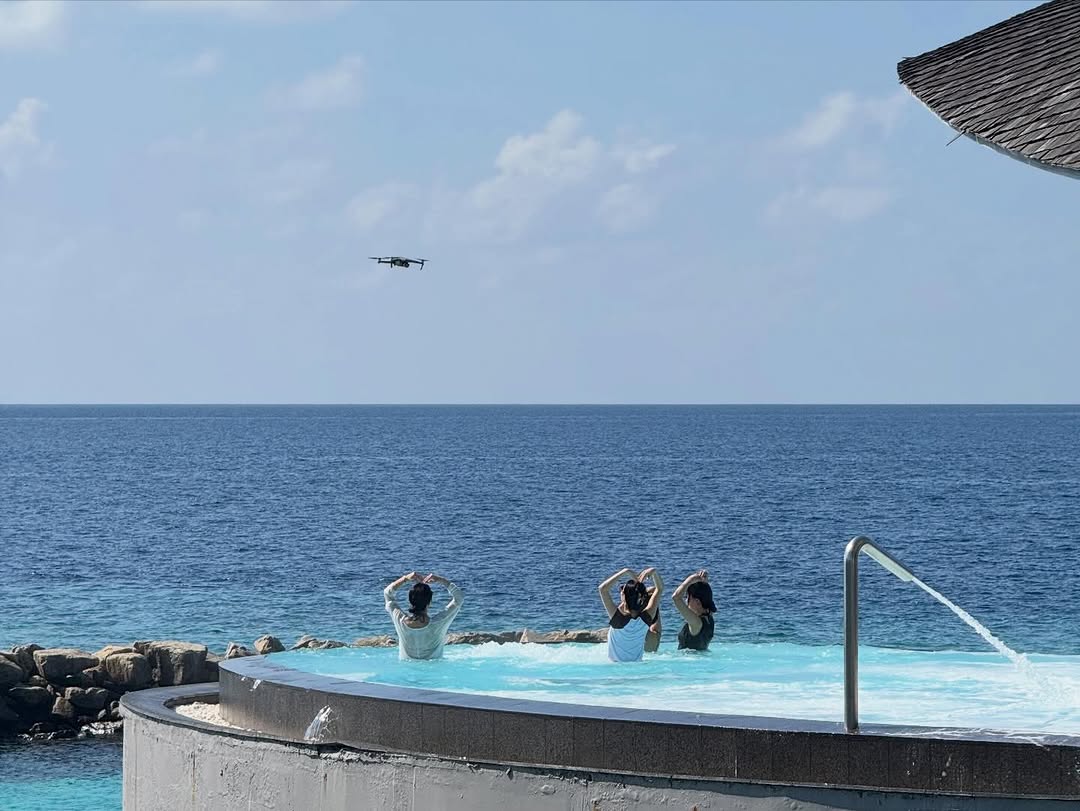 현재-소속사와-재계약-조건으로-계약금-안-받을테니-본인-스태프들-보너스-달라고-한-혜리.jpg-19-이미지