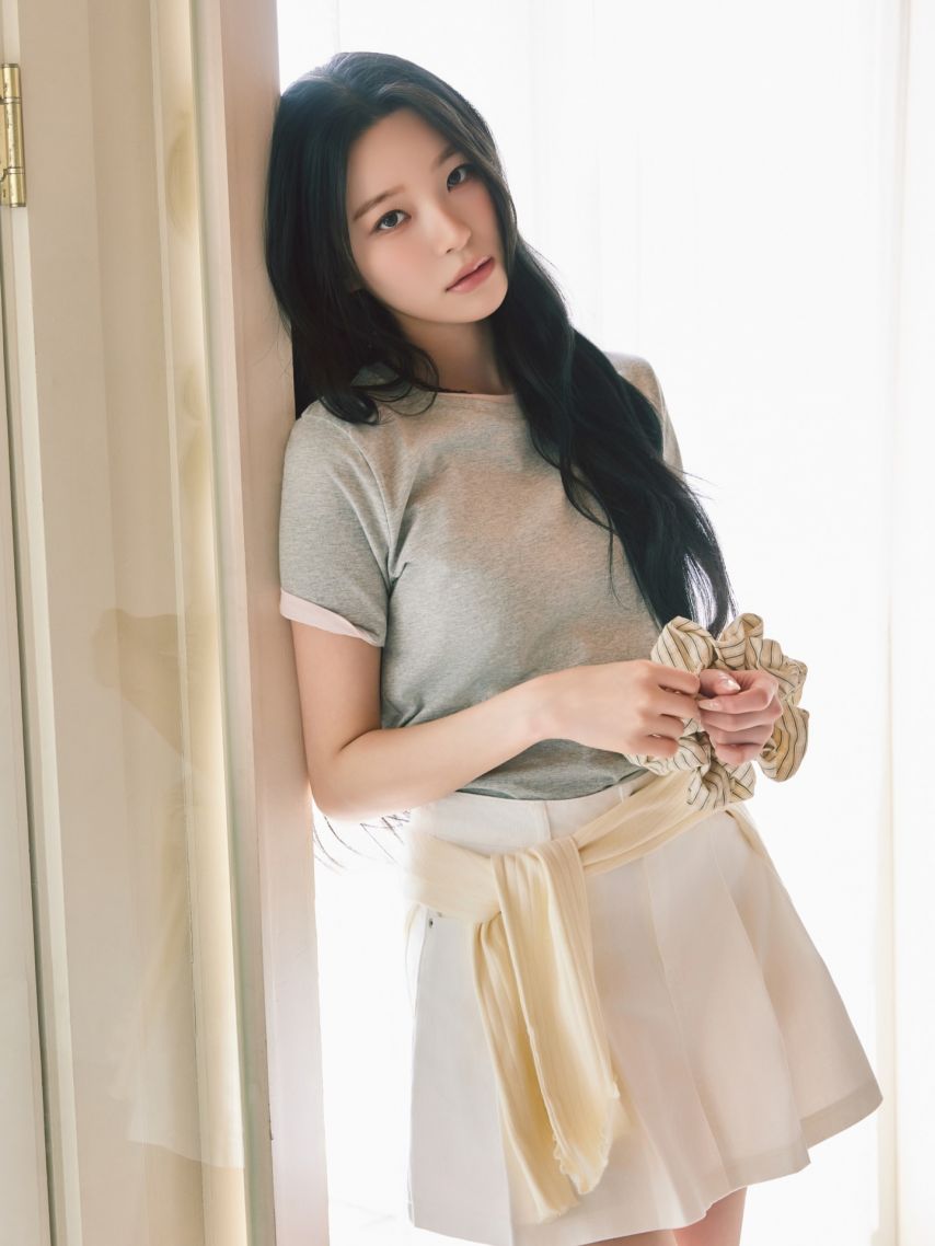 프로미스나인-백지헌-SPAO-화보.jpg-21-이미지