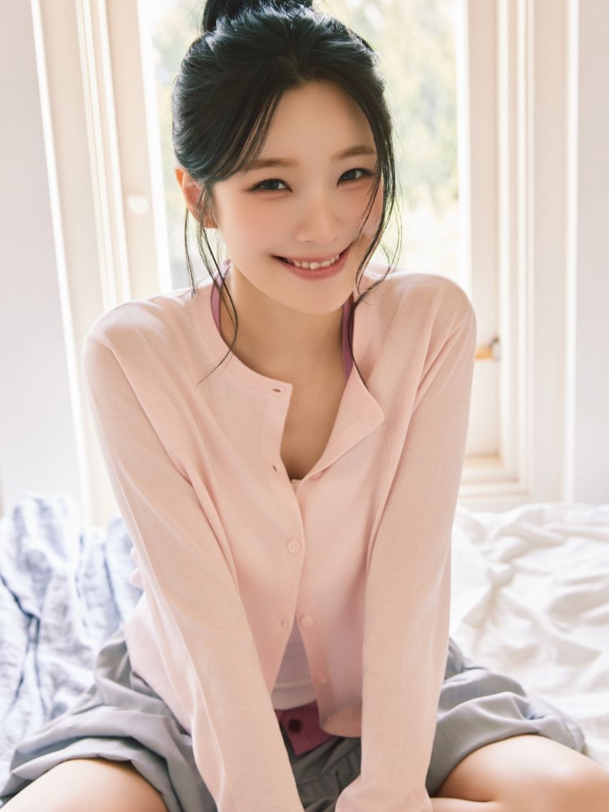 프로미스나인-백지헌-SPAO-화보.jpg-15-이미지