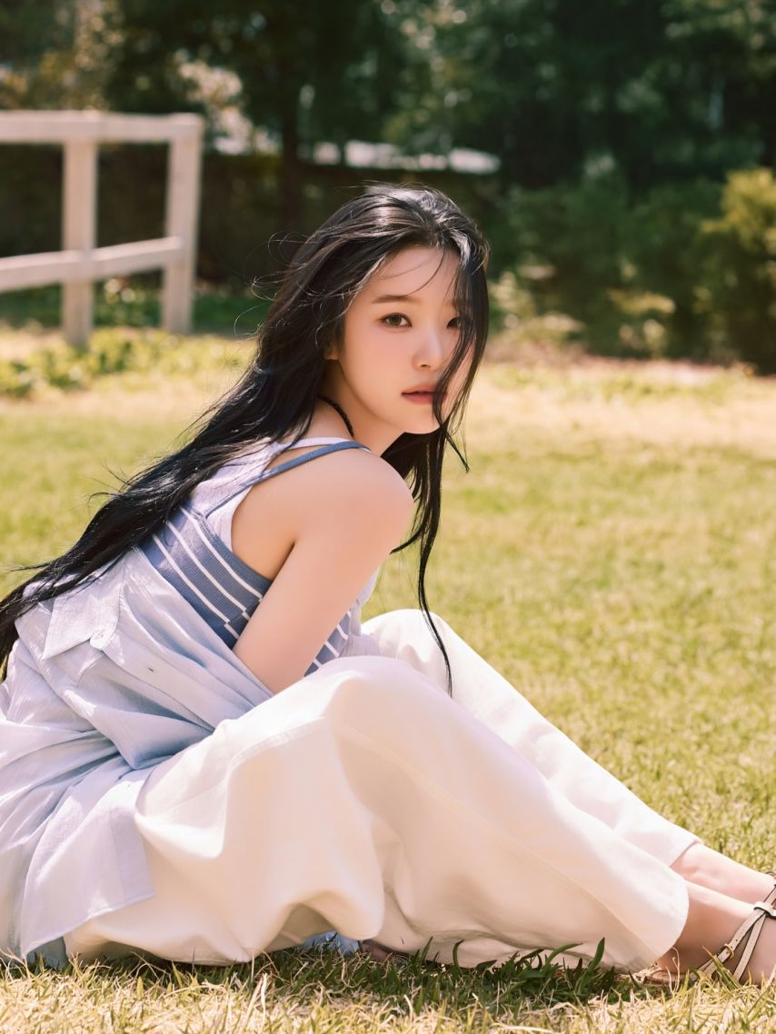 프로미스나인-백지헌-SPAO-화보.jpg-6-이미지