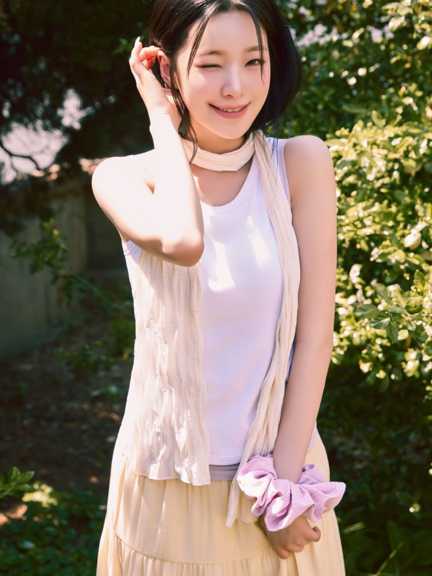 프로미스나인-백지헌-SPAO-화보.jpg-9-이미지