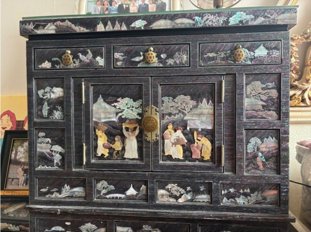 찐부자의-상징이었던-자개장-10-이미지