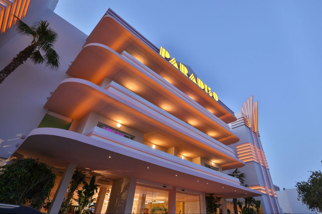 숙박비가-무료인-스페인-이비자의-어느-호텔-3-이미지