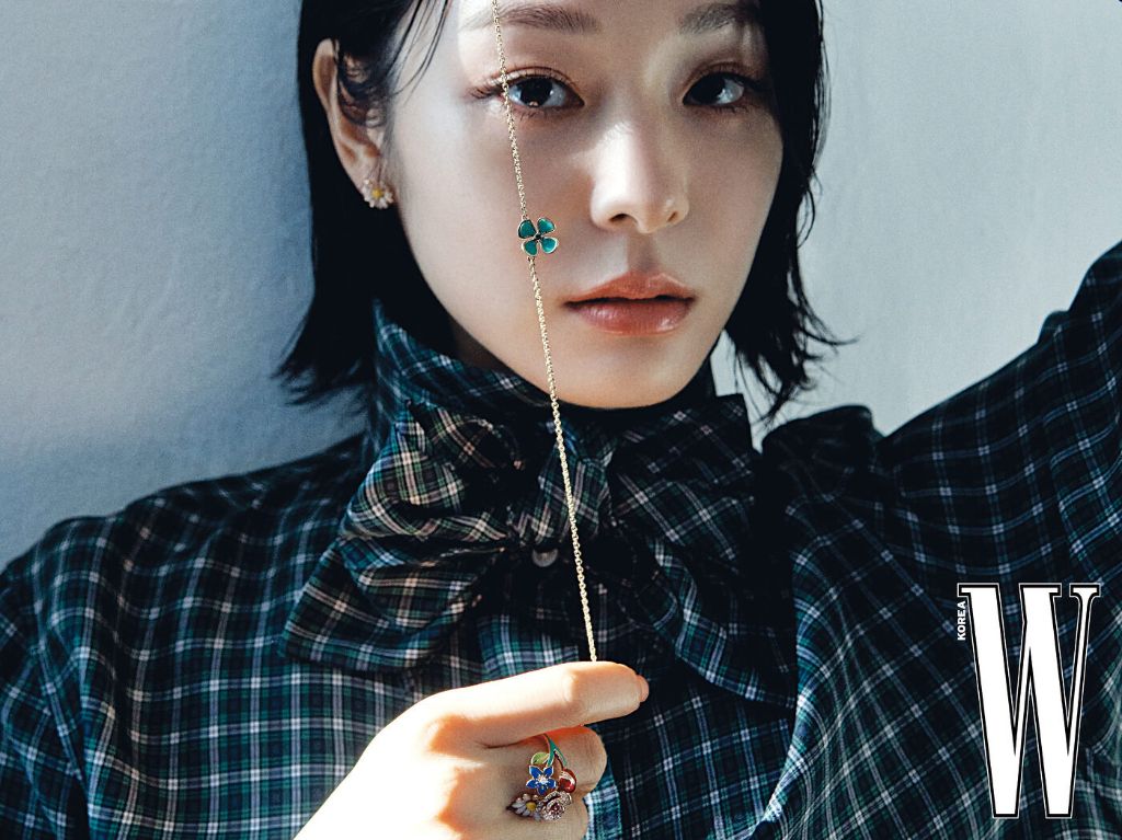 김연아-Wkorea-화보-(feat.단발)-4-이미지
