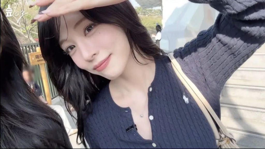 은근-예쁜-프로미스나인-이채영.jpg-7-이미지