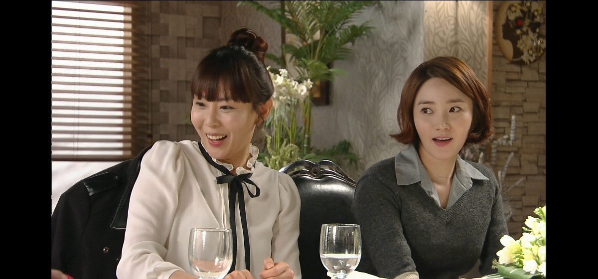 친구-모임가서-재벌집에-시집간-거-은근-티내는-방법-6-이미지