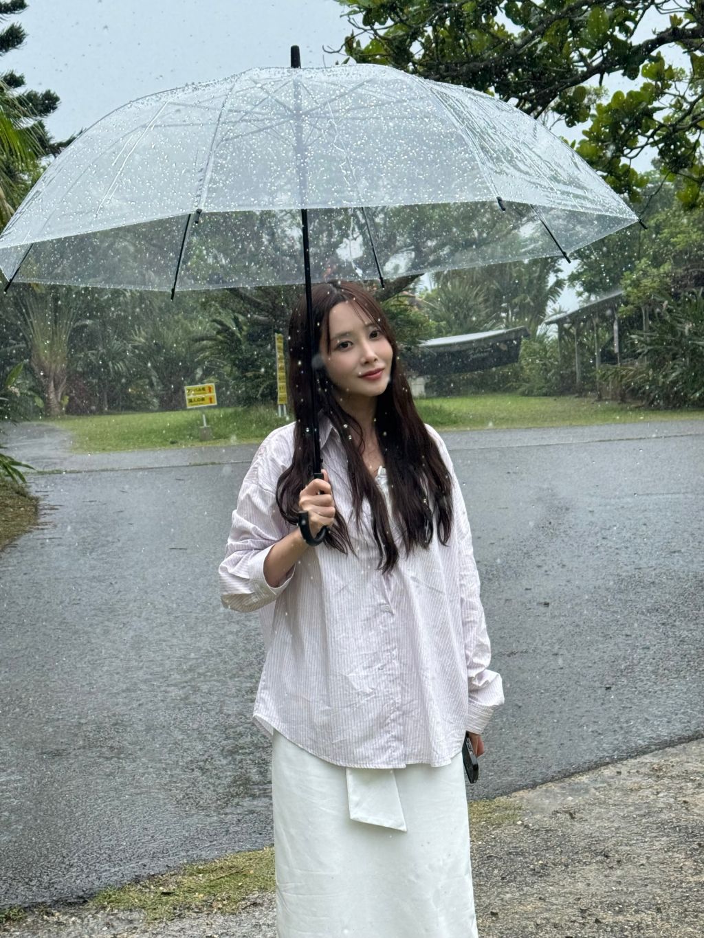 러블리즈-유지애-인스타.jpg-3-이미지